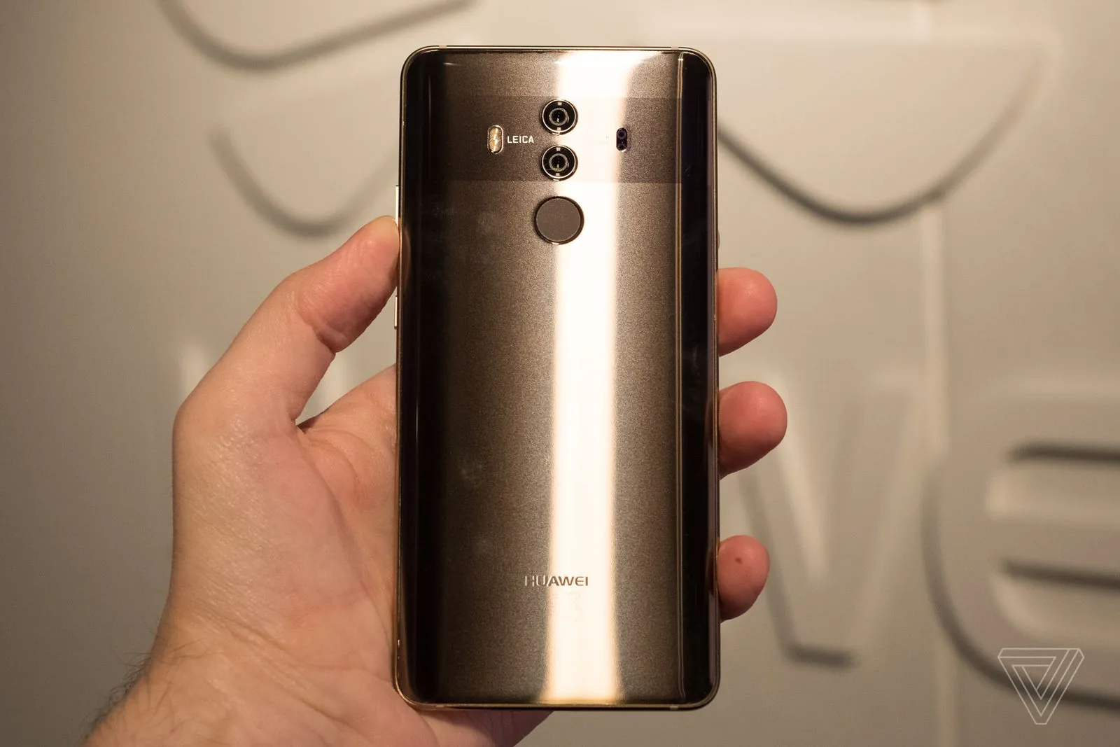 Huawei Mate 10 và Mate 10 Pro ra mắt, hệ thống AI mạnh mẽ, camera kép Leica F/1.6