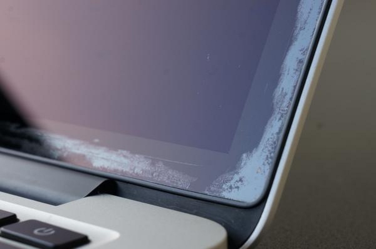 Sắp hết hạn thay màn hình bong phản quang cho MacBook Pro Retina 2012-2014, 16/10 này kết thúc