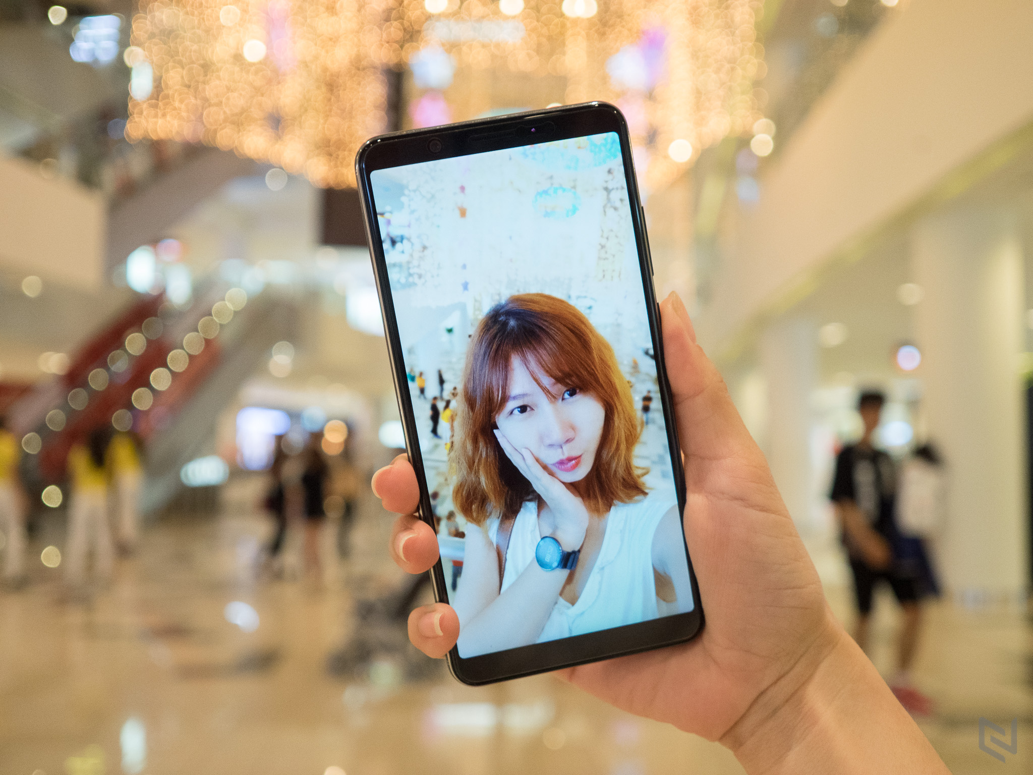 Mở hộp Vivo V7+ và đánh giá nhanh camera Selfie 24MP