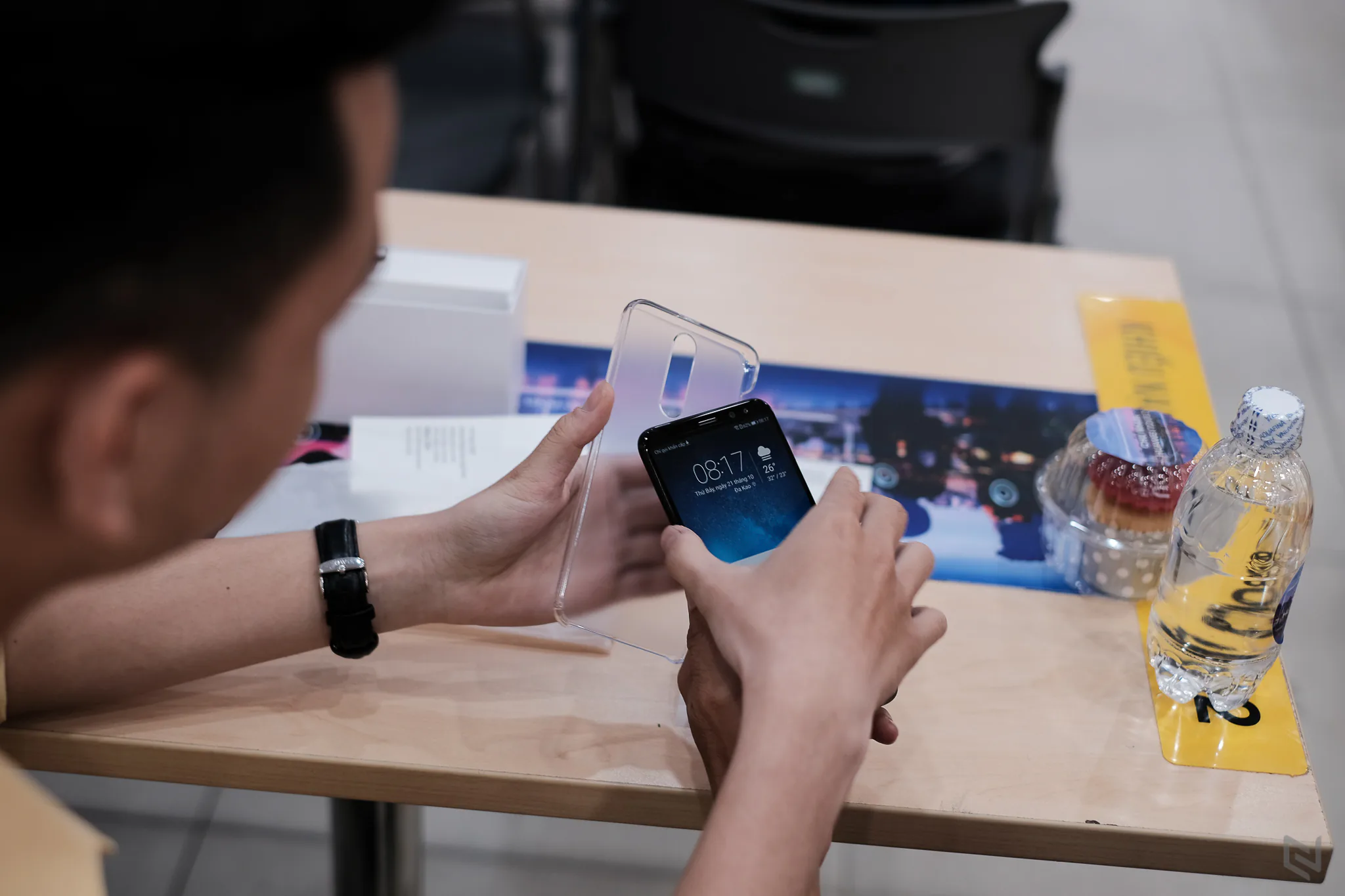 Hình ảnh buổi mở bán Huawei Nova 2i tại Thế Giới Di Động