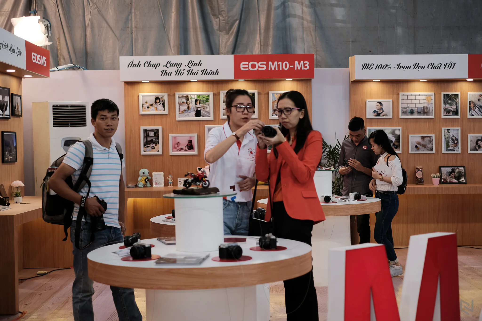 Dạo một vòng Canon EXPO 2017 đang diễn ra