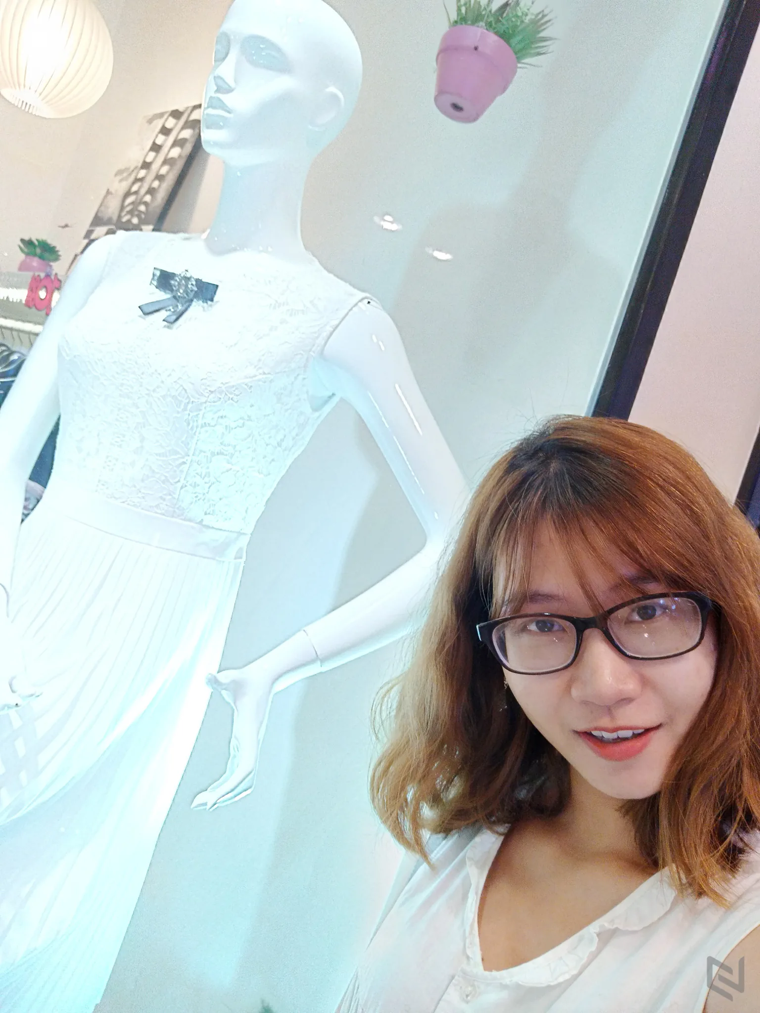 Mở hộp Vivo V7+ và đánh giá nhanh camera Selfie 24MP