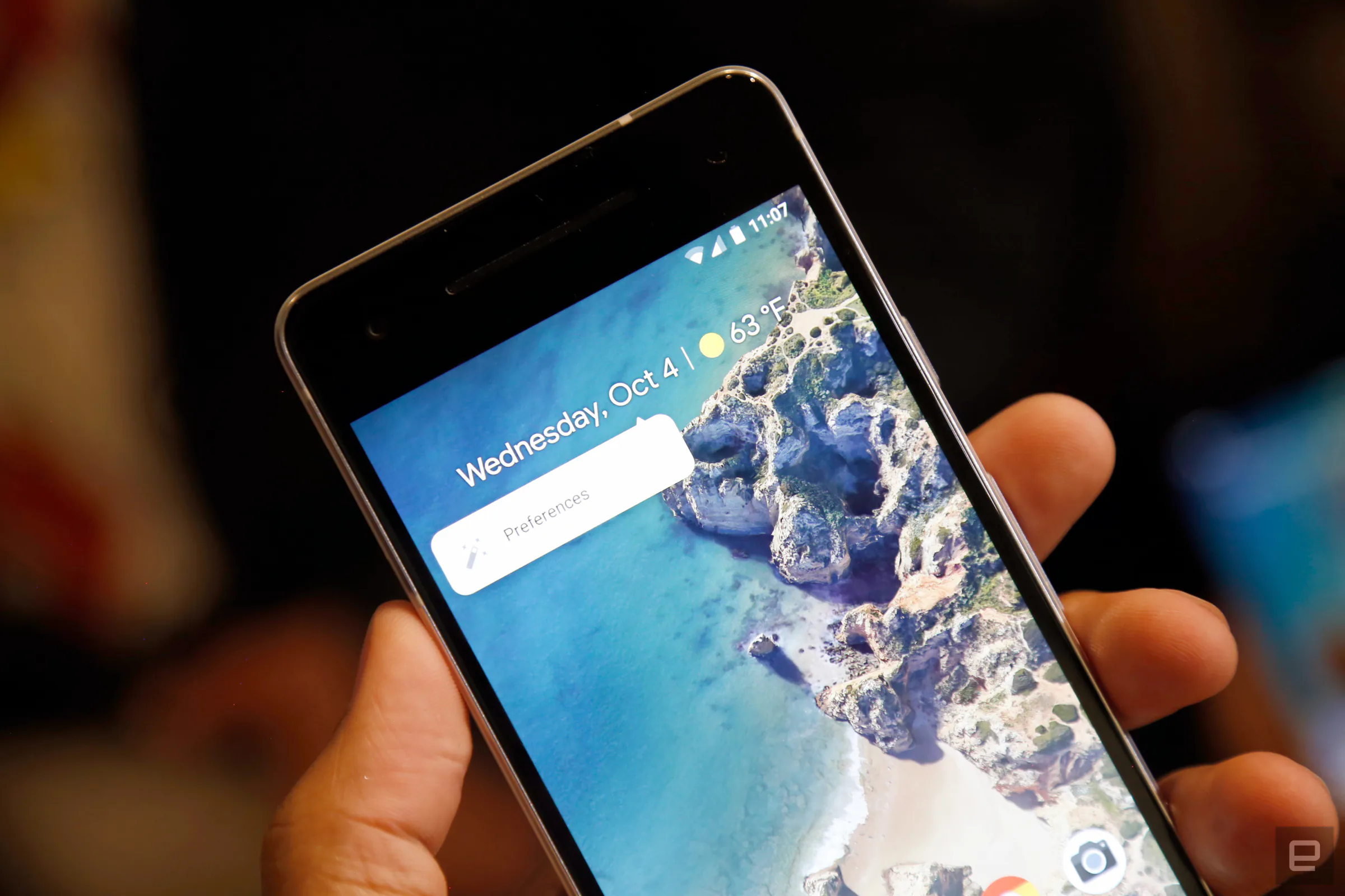 Google Pixel 2 ra mắt: Android Oreo, viền lớn và không có jack cắm tai nghe