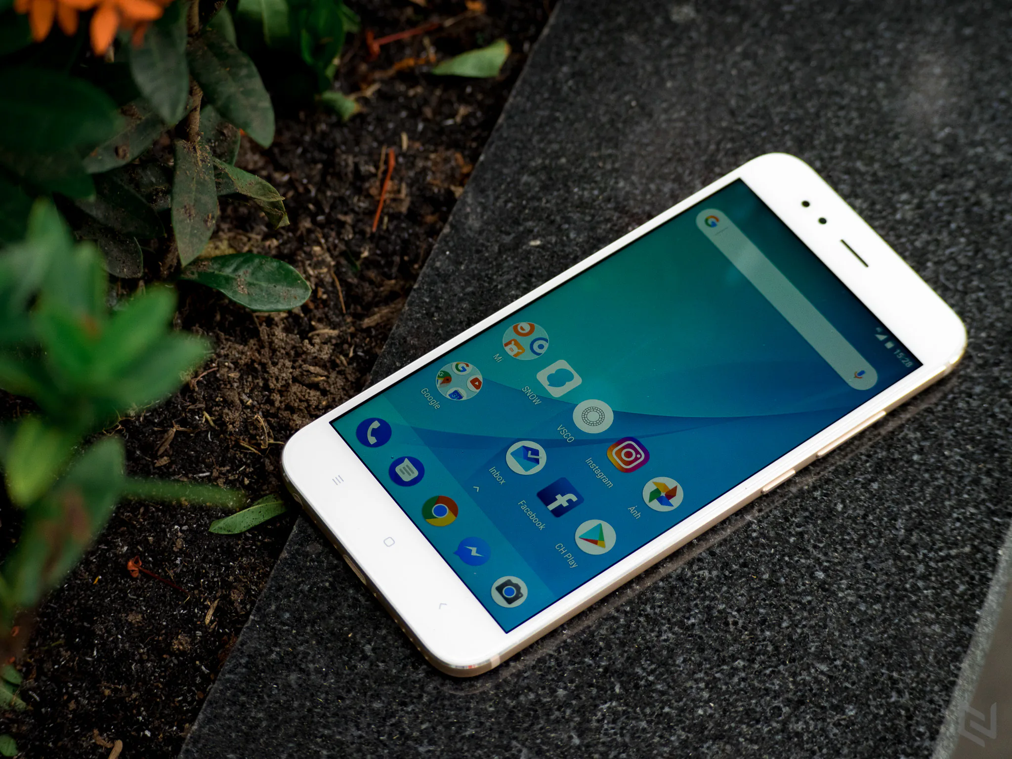 Đánh giá chi tiết Xiaomi Mi A1: Sức hút đến từ bên trong
