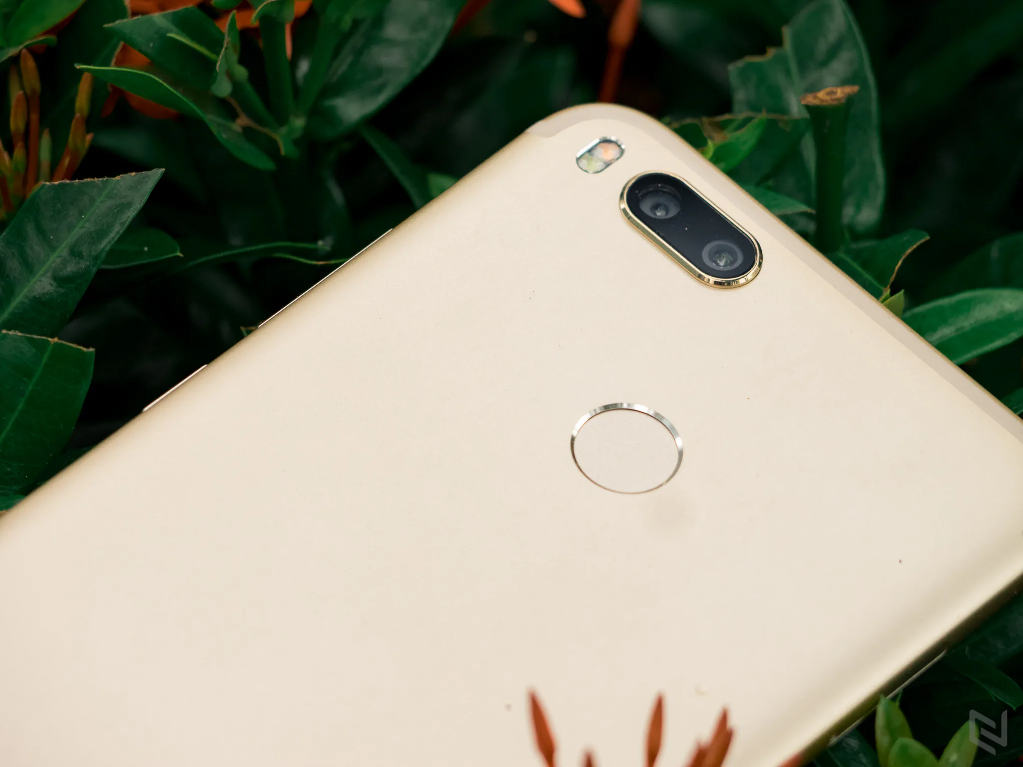 Đánh giá chi tiết Xiaomi Mi A1: Sức hút đến từ bên trong