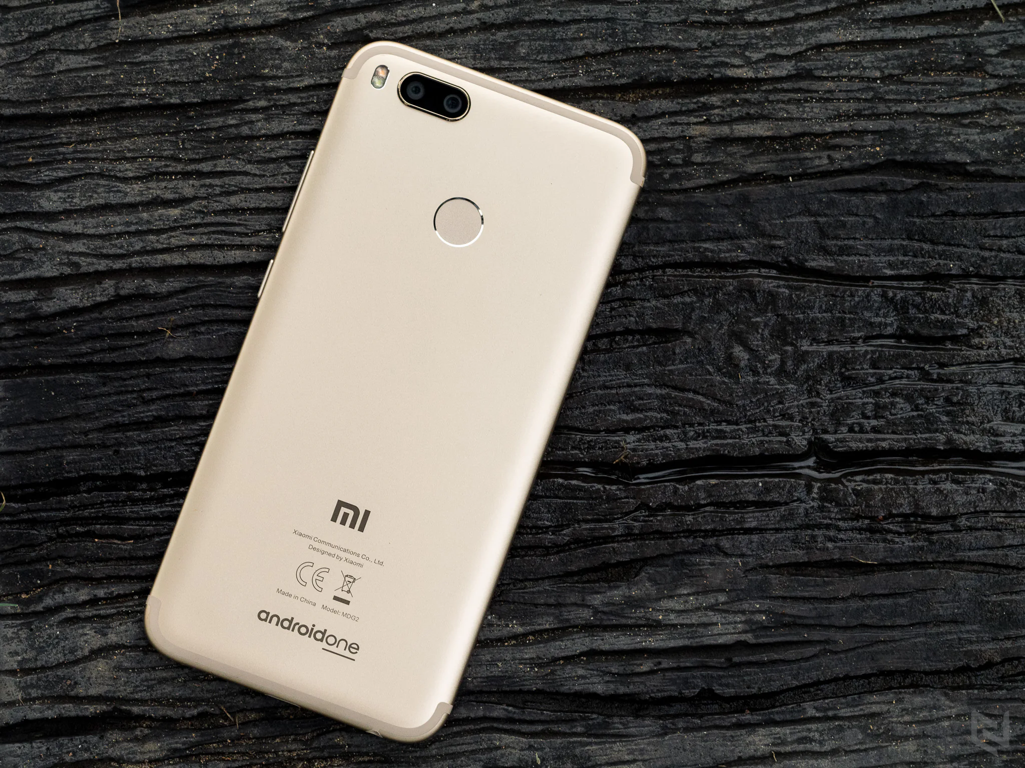 Đánh giá chi tiết Xiaomi Mi A1: Sức hút đến từ bên trong