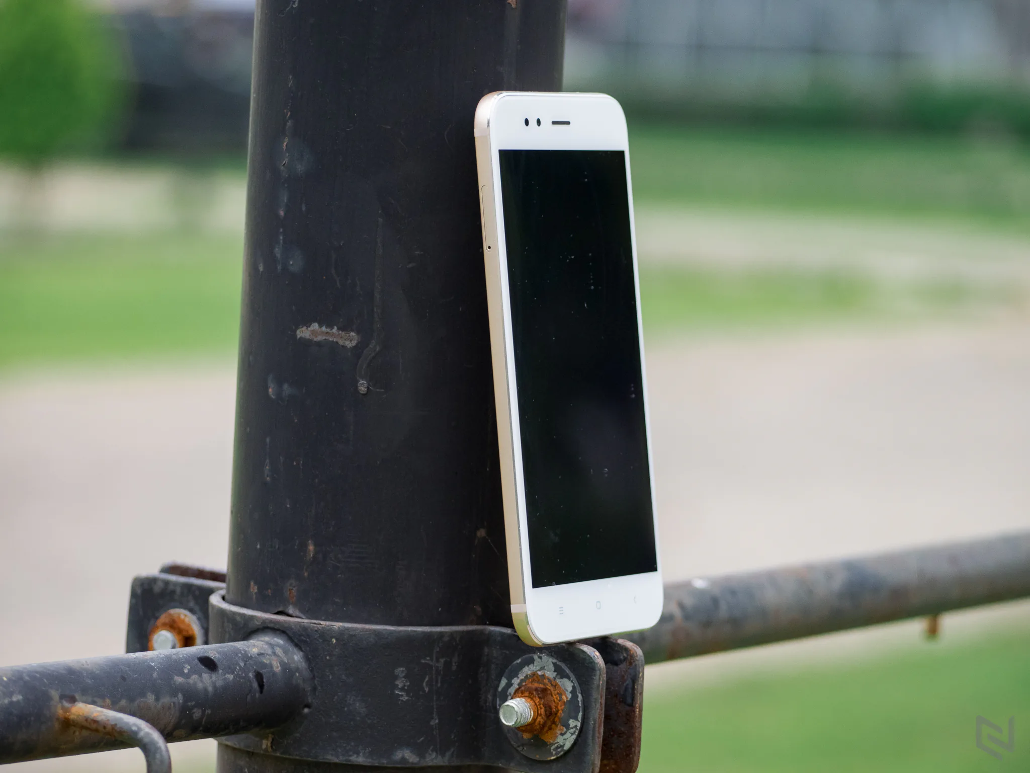 Đánh giá chi tiết Xiaomi Mi A1: Sức hút đến từ bên trong