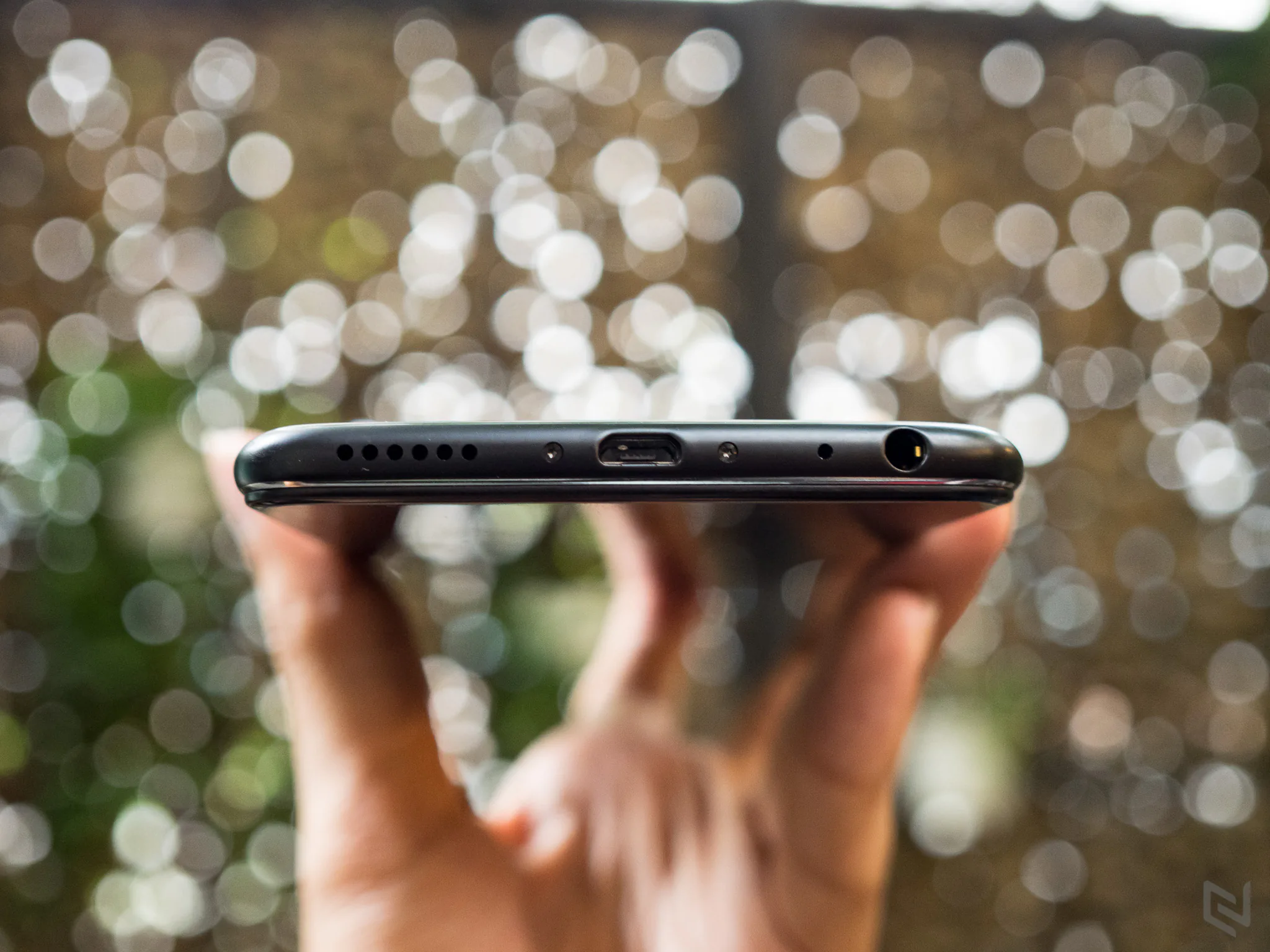 Mở hộp Vivo V7+ và đánh giá nhanh camera Selfie 24MP