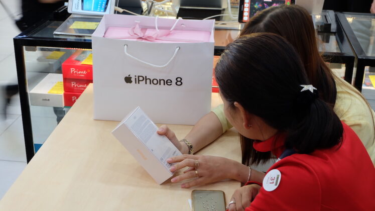 iPhone 8/8 Plus chính hãng đã lên kệ tại Việt Nam