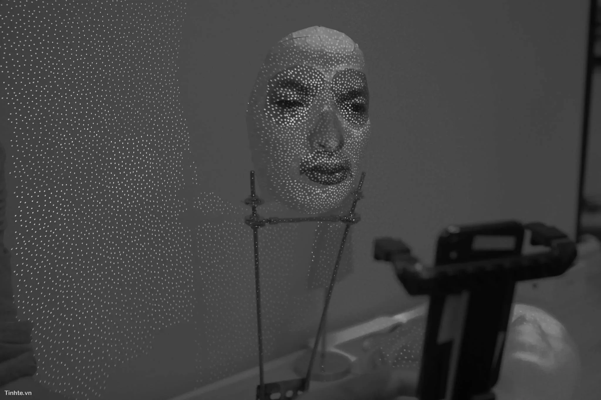 Sự thật việc BKAV "hack" FaceID trên iPhone X