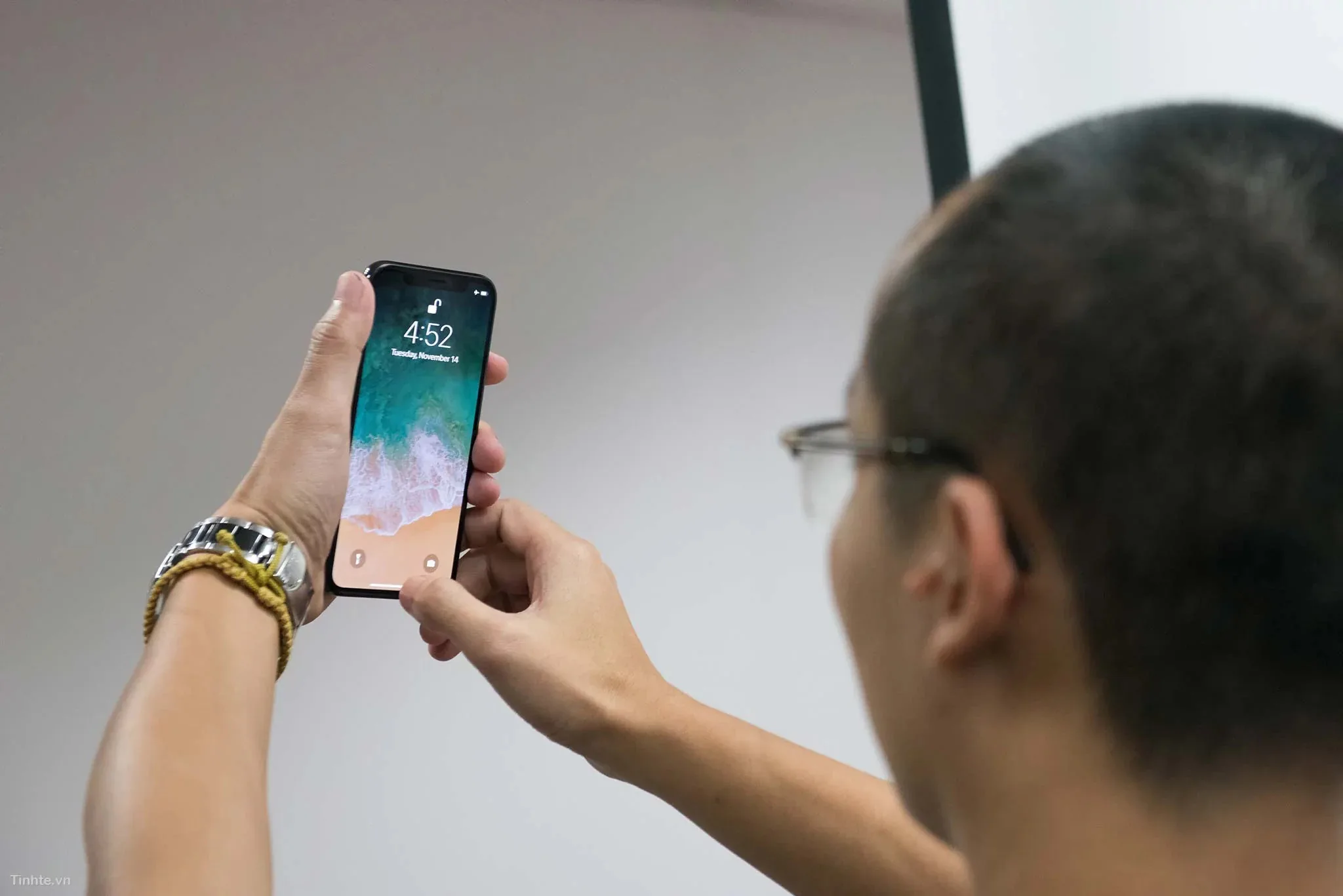 Sự thật việc BKAV "hack" FaceID trên iPhone X