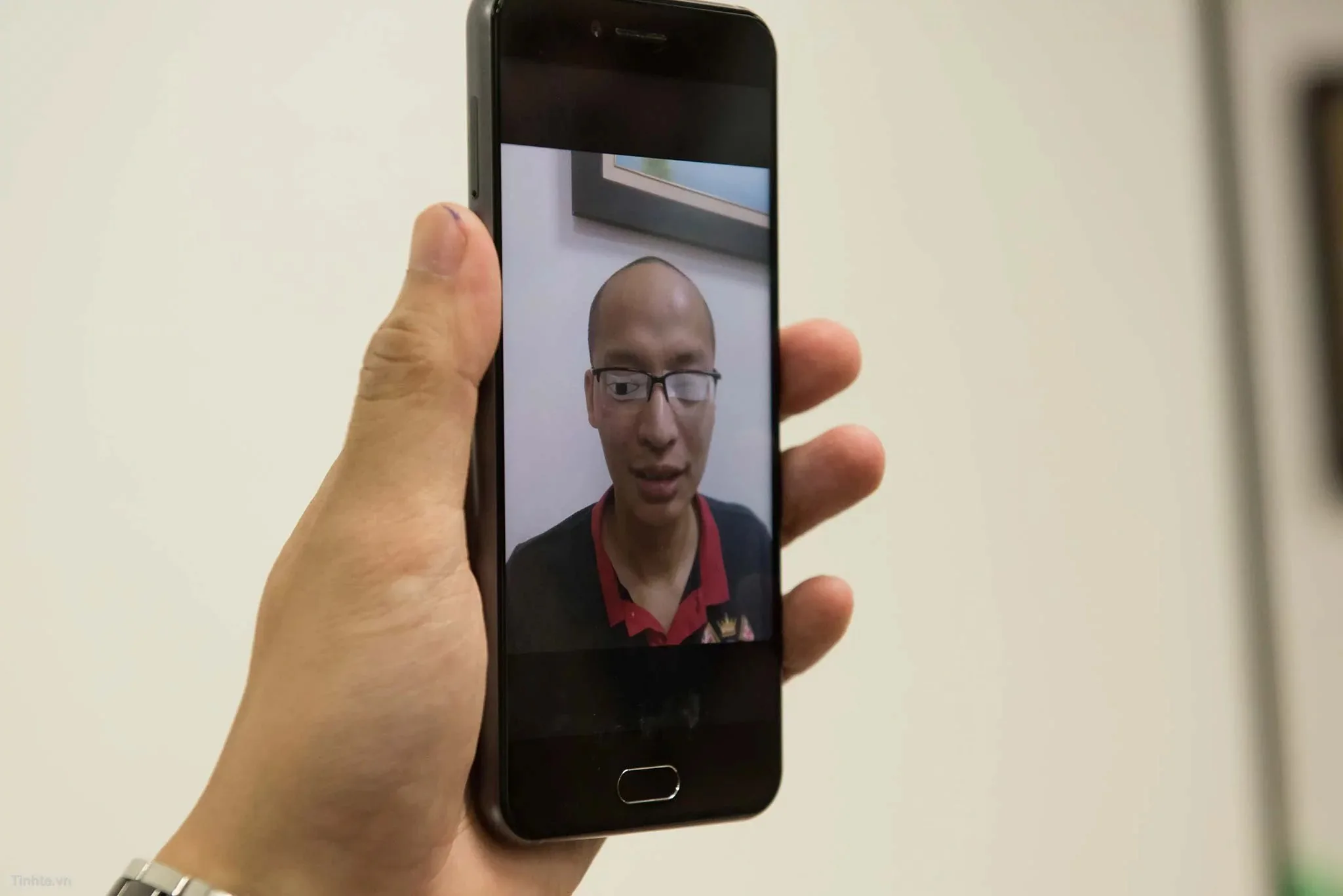 Sự thật việc BKAV "hack" FaceID trên iPhone X