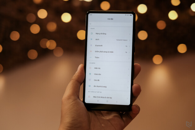 Xiaomi Mi MIX 2 đối thủ của Galaxy Note FE chuẩn bị lên kệ
