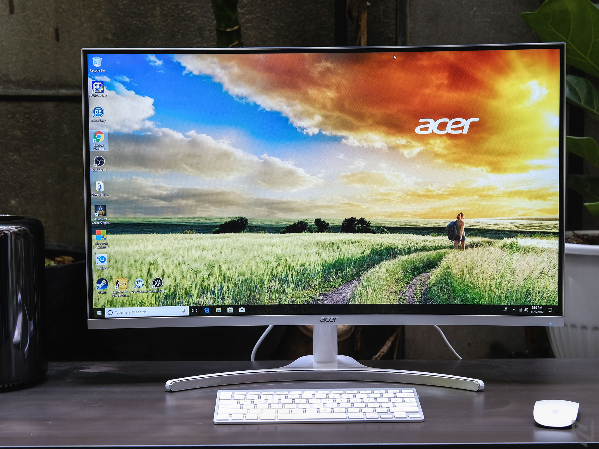 Trên tay nhanh màn hình cong Acer 32-inch ED322Q: Thêm một lựa chọn đáng cân nhắc