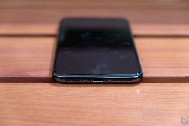 Sao người ta mua iPhone X mà không phải Galaxy Note 8?