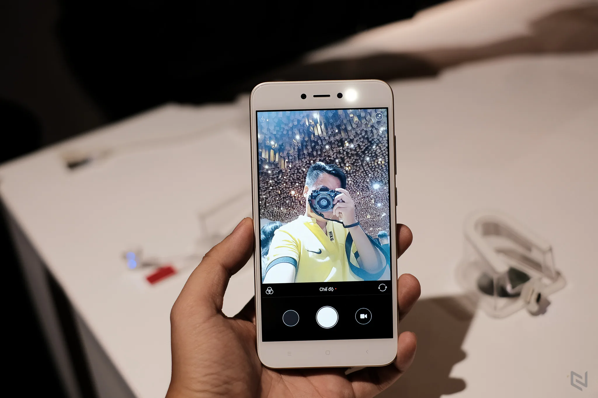 Xiaomi Mi MIX 2 đối thủ của Galaxy Note FE chuẩn bị lên kệ