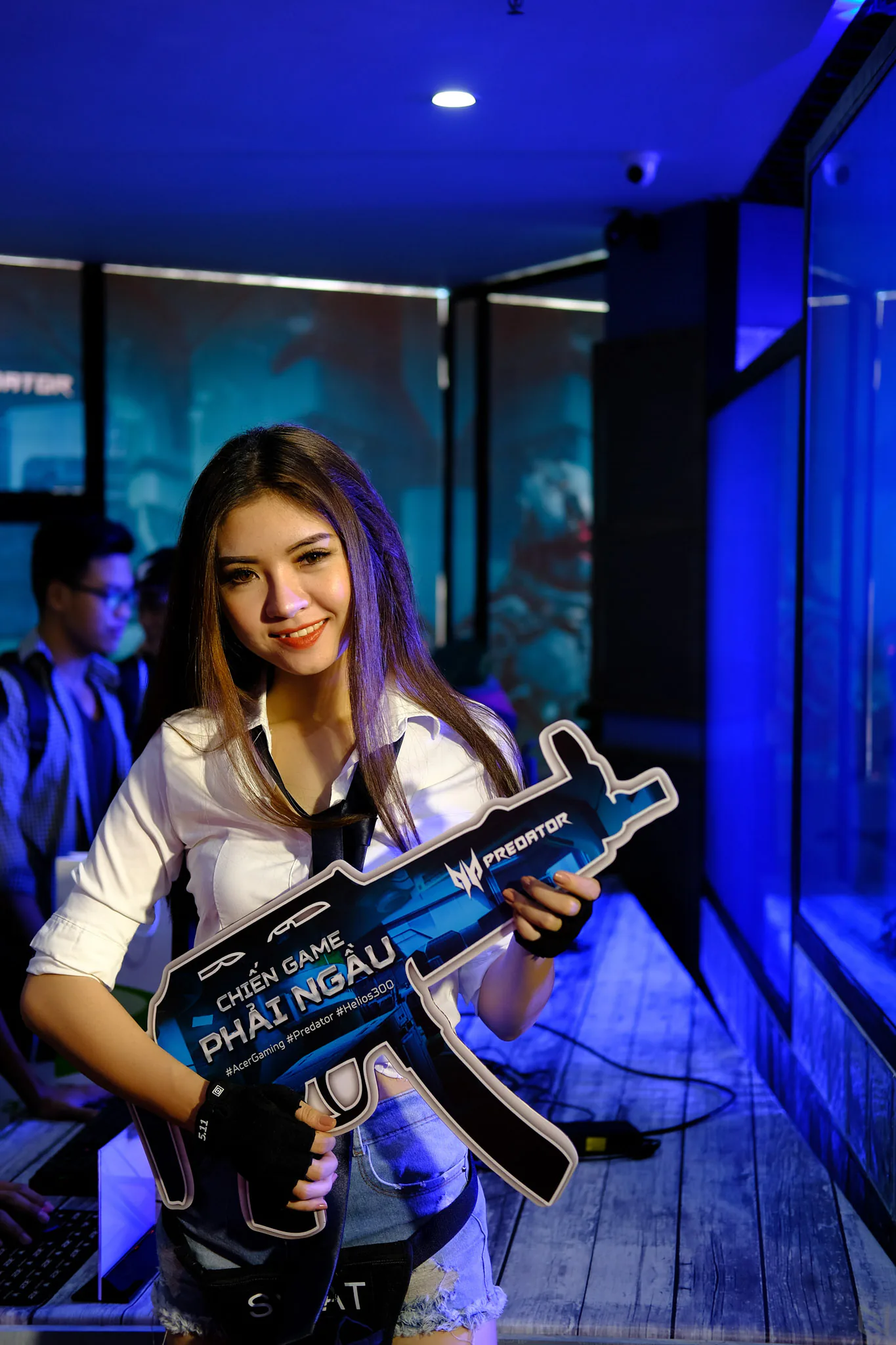 Offline trải nghiệm Preadator Helios 300 cùng caster ViruSs