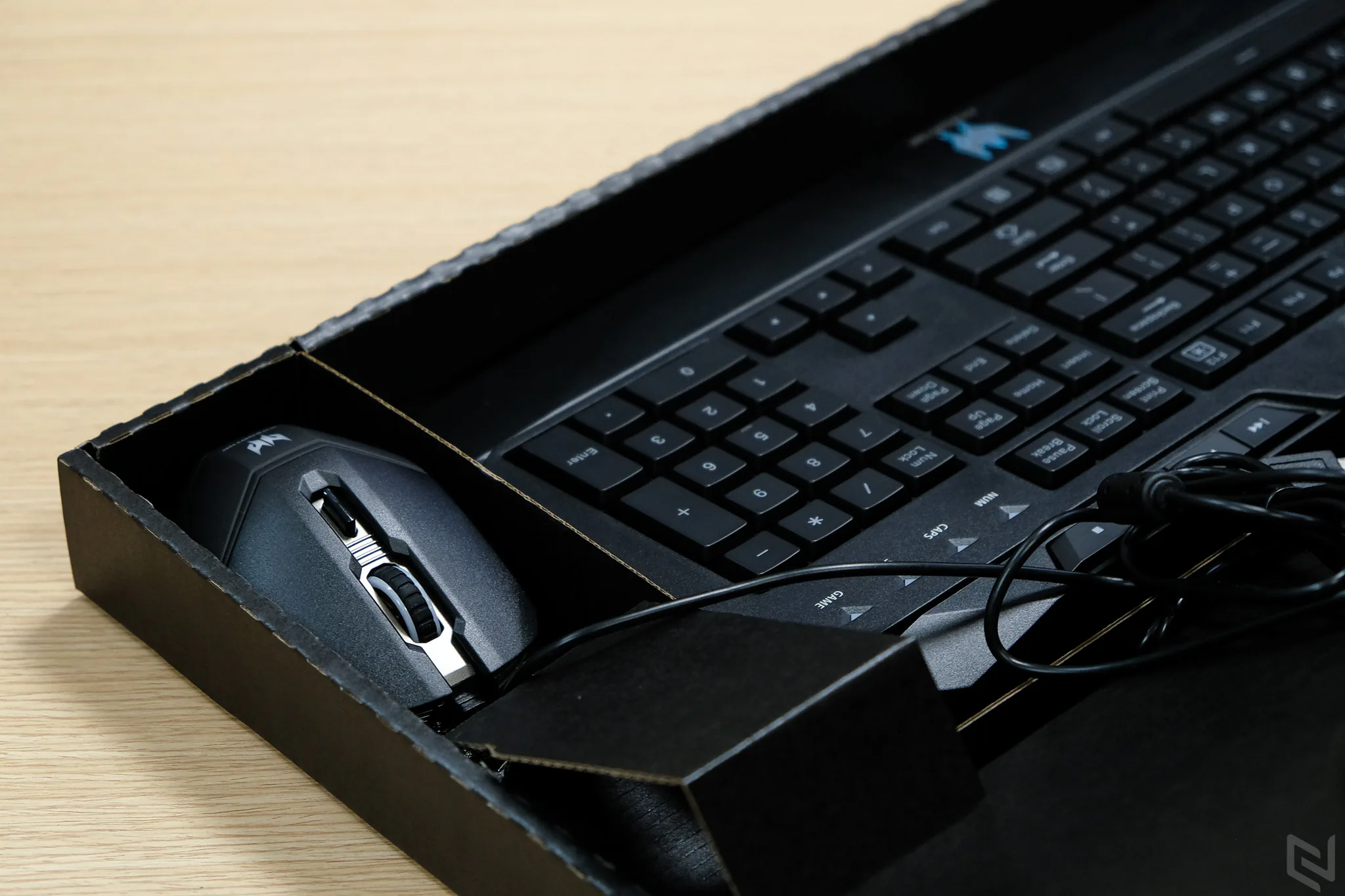 Đập thùng Case siêu khủng Predator Orion 9000, Intel Core-i9, SLI GTX 1080Ti