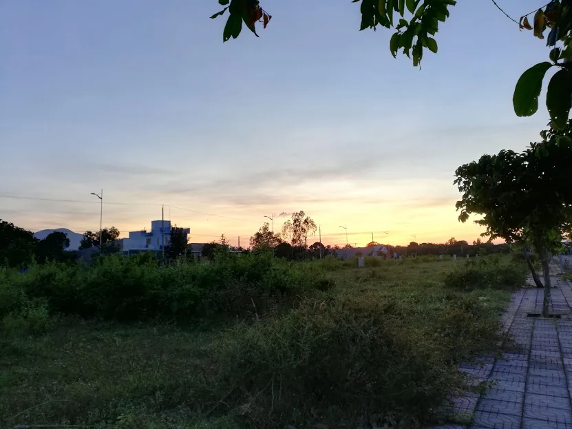 Huawei Nova 2i: màn hình FullView, 4 camera, giá tầm trung