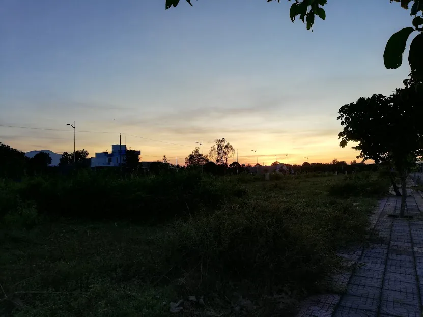 Huawei Nova 2i: màn hình FullView, 4 camera, giá tầm trung