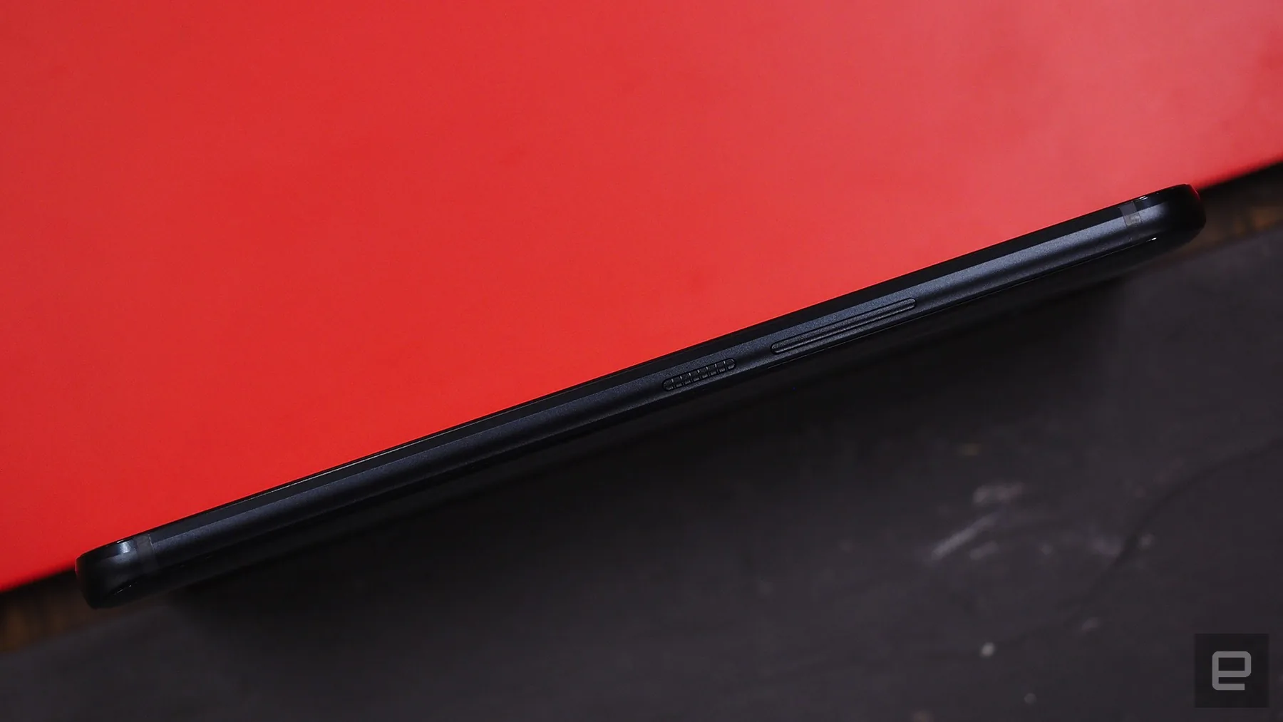 HTC U11 Plus chính thức ra mắt, bản nâng cấp siêu ấn tượng
