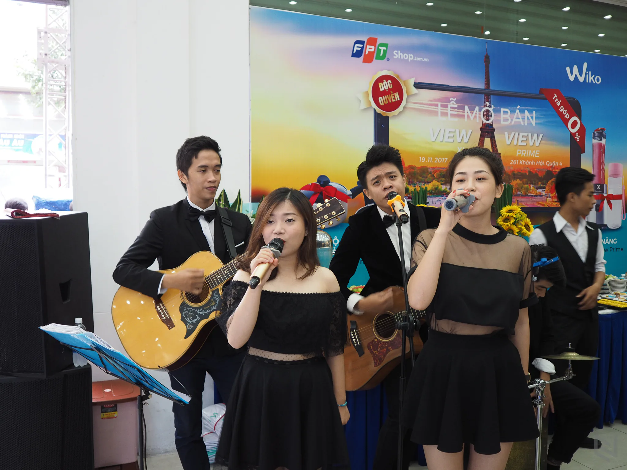 FPT Shop hỗ trợ lãi suất 0% cho bộ đôi Wiko vừa lên kệ là View XL và View Prime