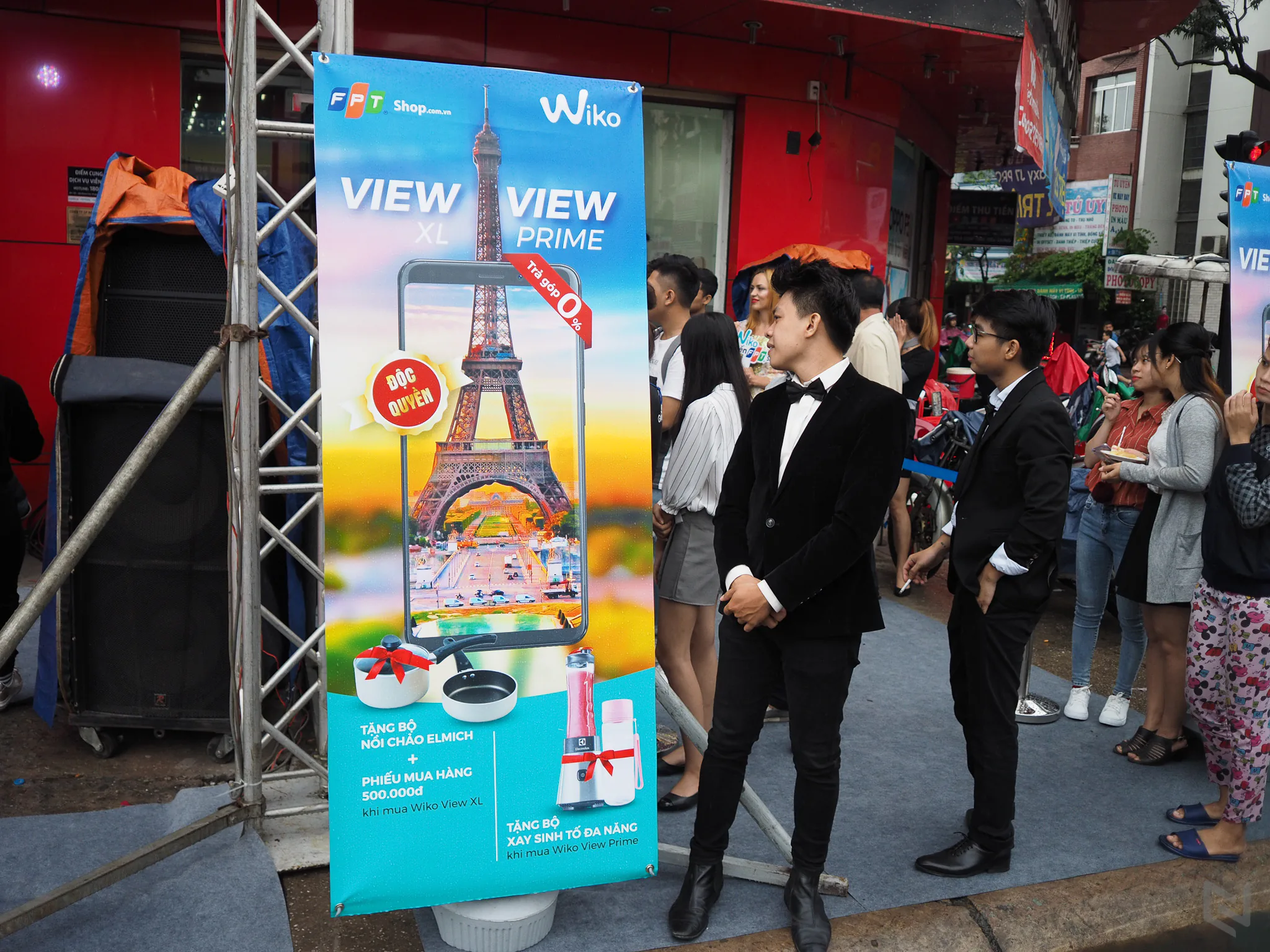 FPT Shop hỗ trợ lãi suất 0% cho bộ đôi Wiko vừa lên kệ là View XL và View Prime