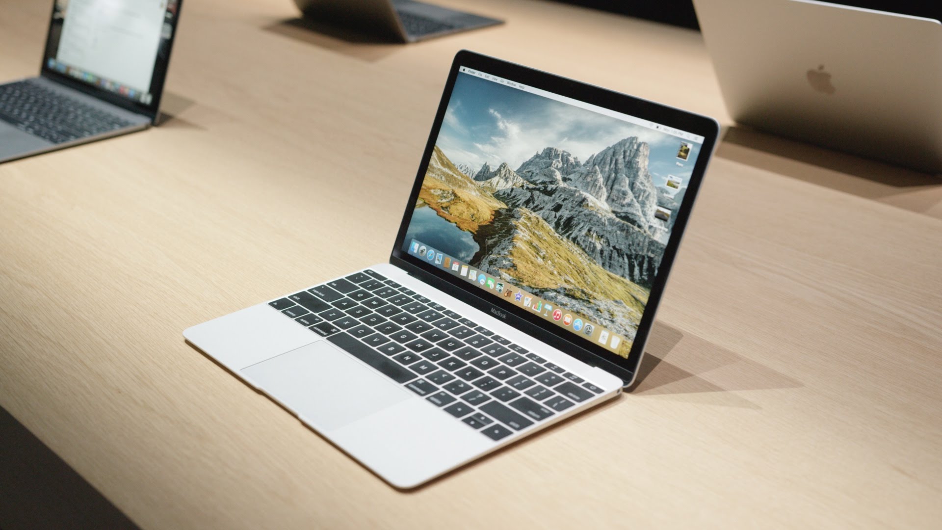 Trong năm nay MacBook sẽ sử dụng con chip của Apple