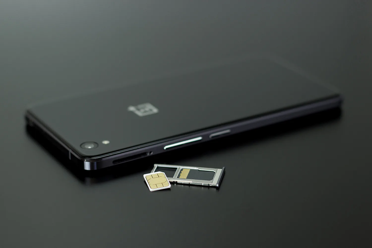 eSIM là gì? Tất cả những điều chúng ta cần biết về eSIM