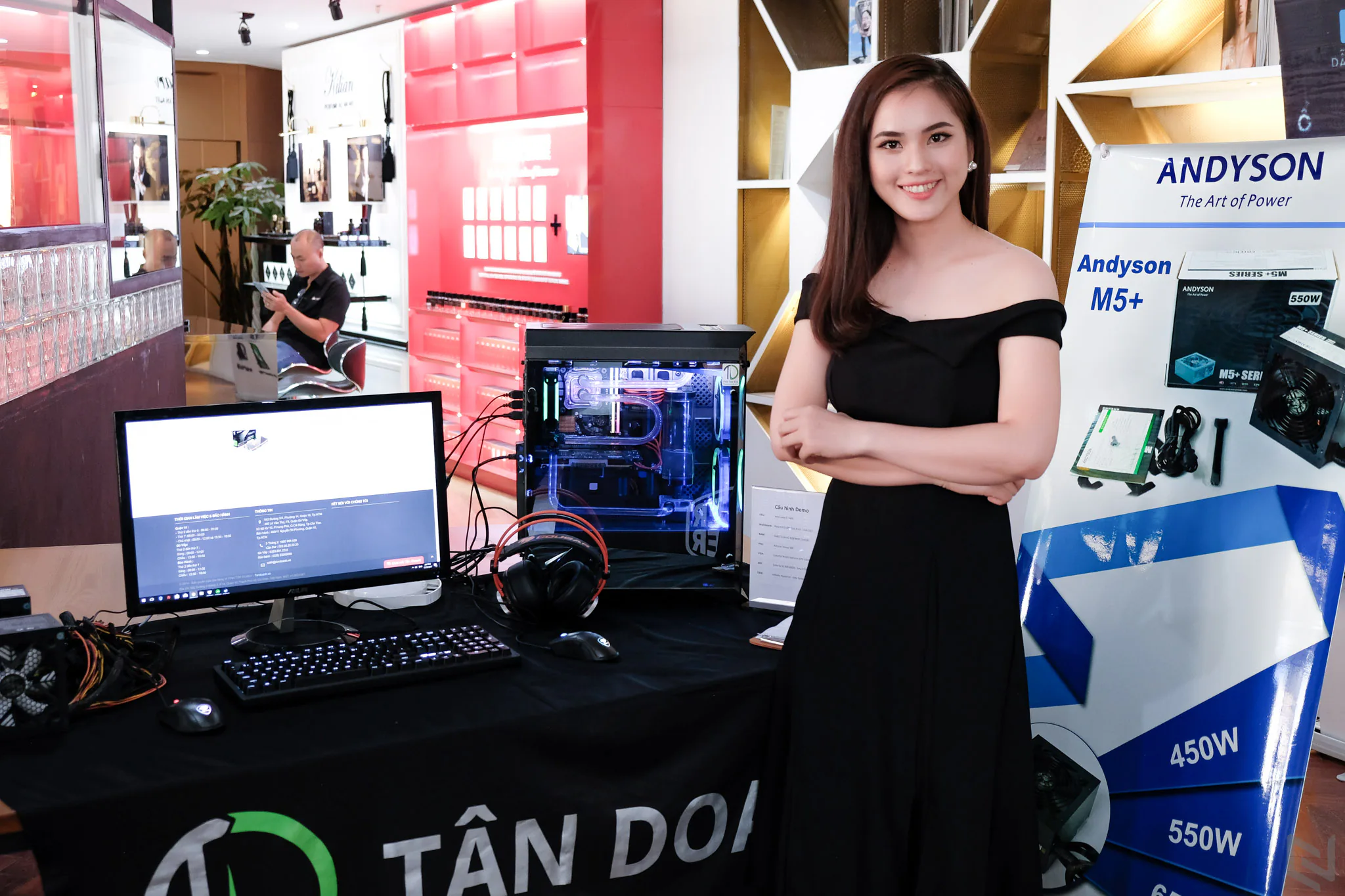 Sự kiện The Beauty of X Power tại TP.HCM, mở đầu cho Extreme PC Master SS4