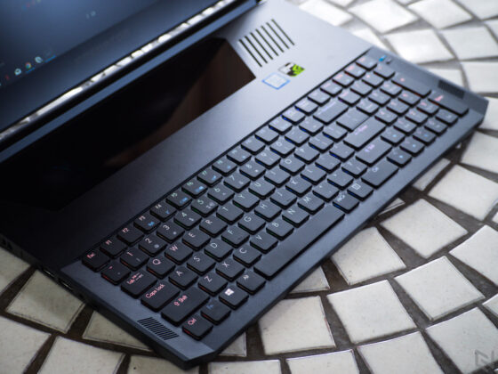 Đập hộp Acer Predator Triton 700, một trong những chiếc laptop gaming mỏng, nhẹ nhất hiện nay