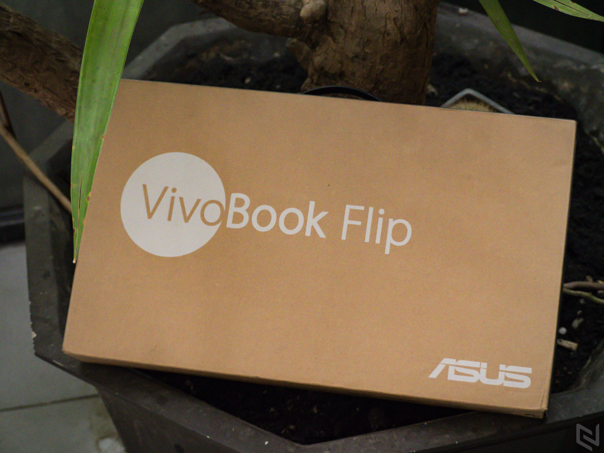 Mở hộp ASUS Vivobook Flip 14 TP410U, laptop 2-trong-1 tiện dụng
