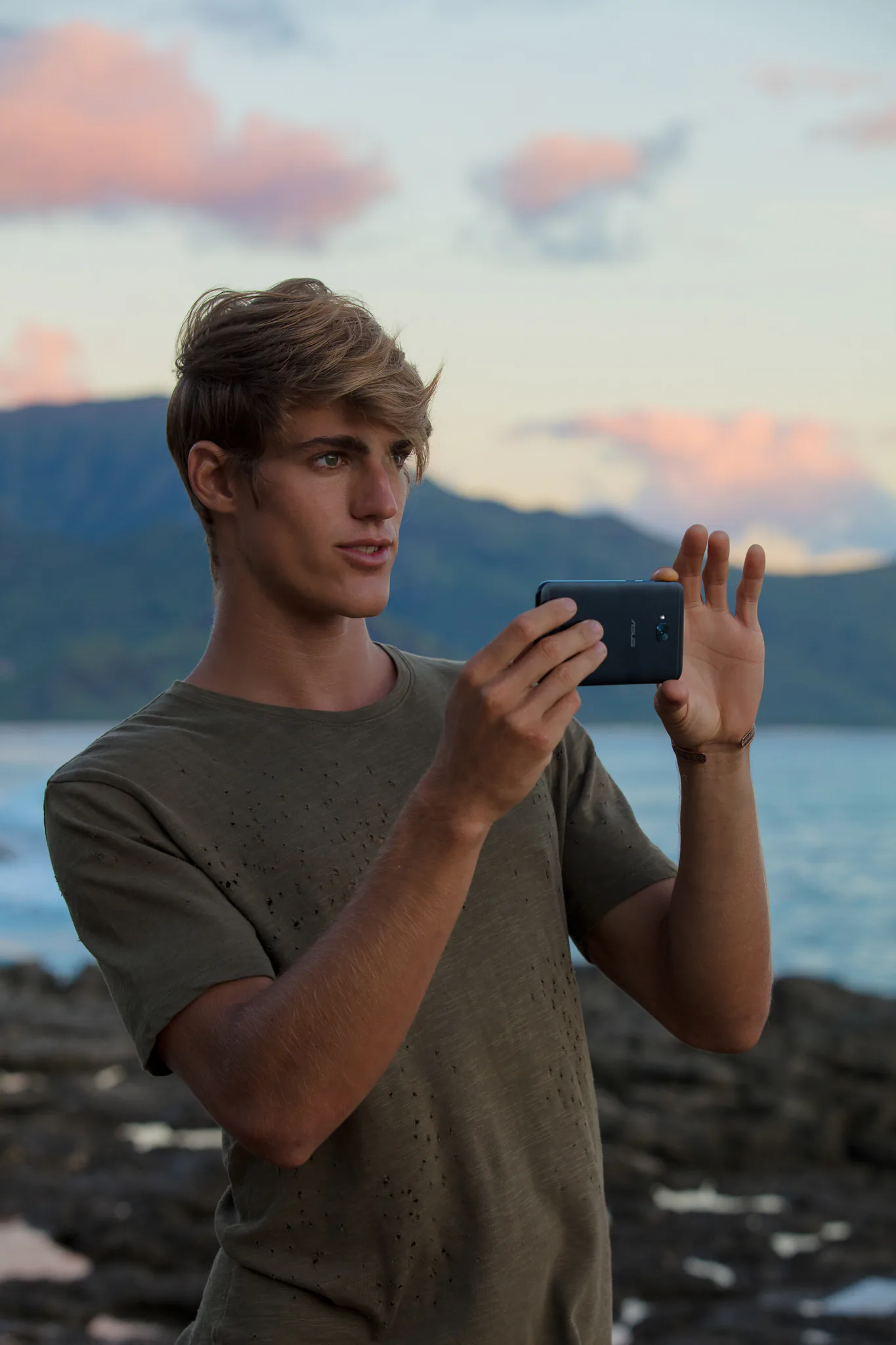 ZenFone 4 Selfie camera kép 20MP chính thức được bán độc quyền tại CellphoneS
