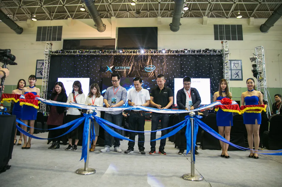 Bùng nổ cùng lễ hội trình diễn máy tính lớn nhất Việt Nam đầu năm 2018 (Extreme PC Master Expo )