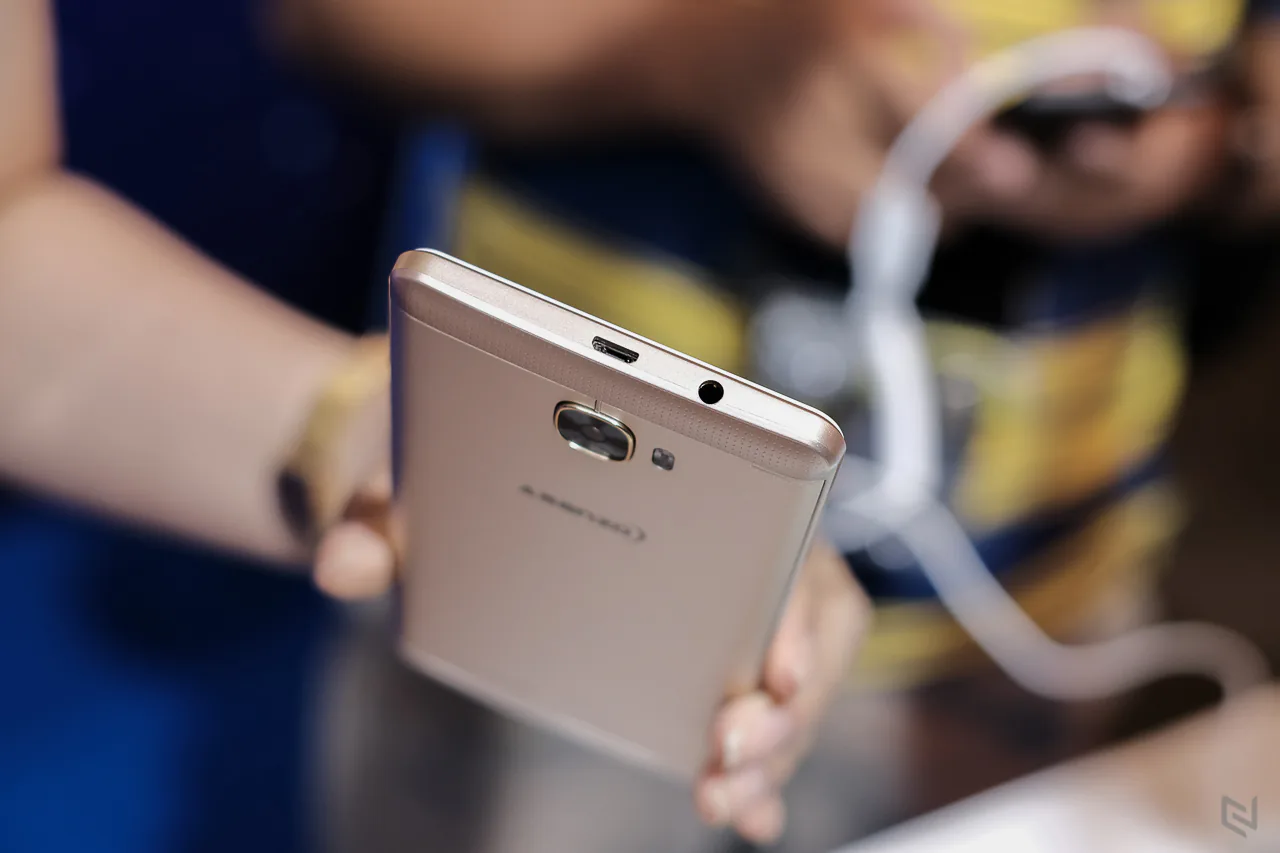 Asanzo tiếp tục trình làng hai mẫu smartphone phổ thông