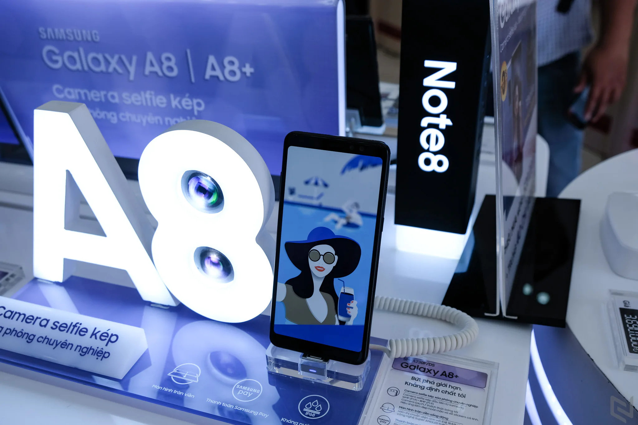 Bộ đôi Galaxy A8/A8+ 2018 chính thức lên kệ tại FPTShop