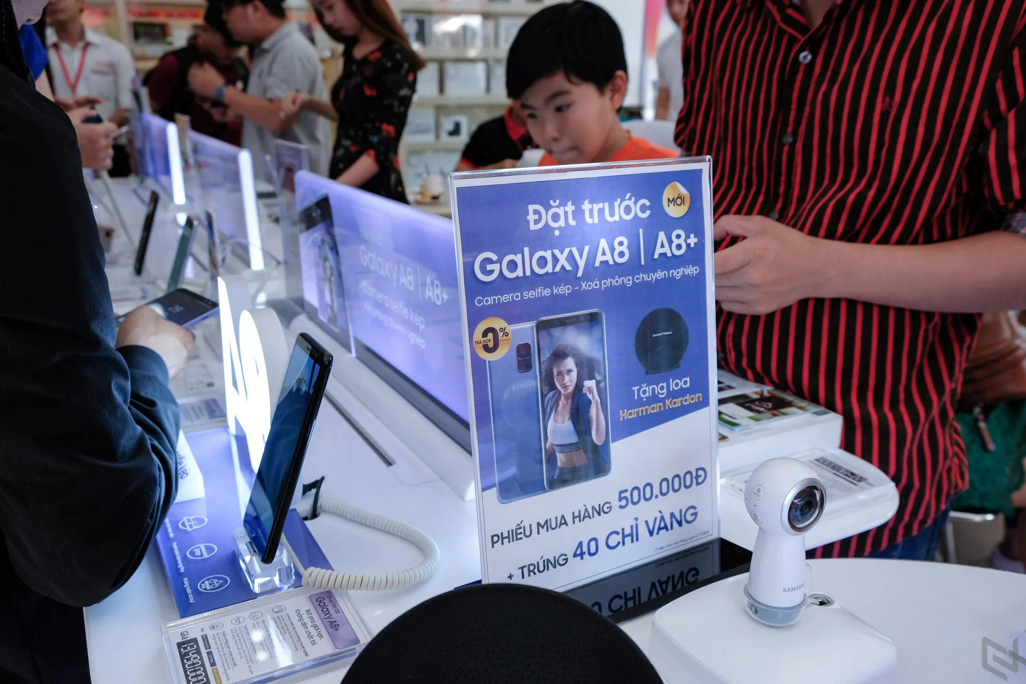 Bộ đôi Galaxy A8/A8+ 2018 chính thức lên kệ tại FPTShop