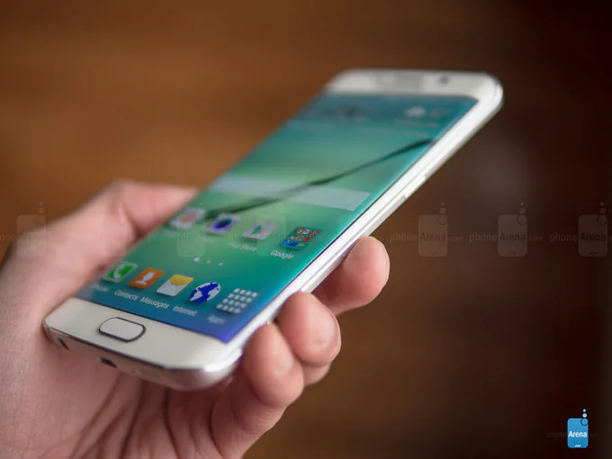 10 chiếc điện thoại định nghĩa lại tên tuổi ông hoàng Samsung