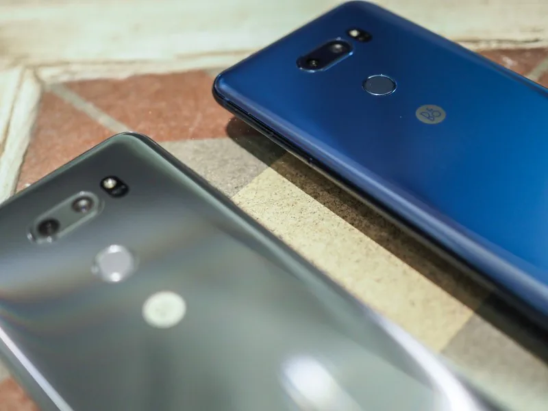 Hình ảnh đầu tiên về phiên bản nâng cấp LG V30S: Rượu mới bình cũ?