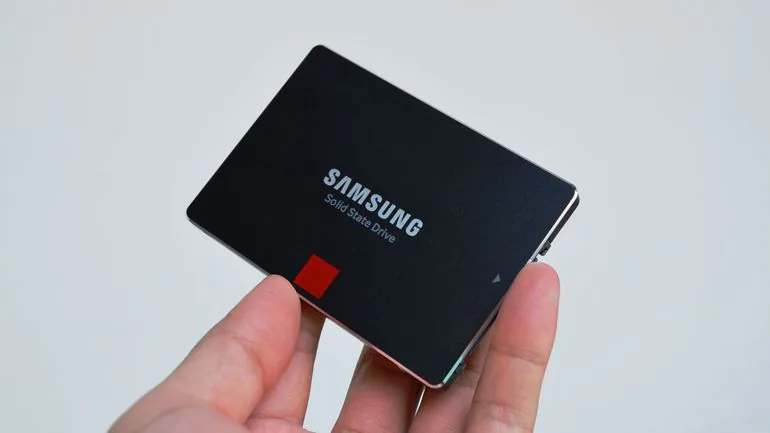 SSD và eMMC: Đâu là sự khác biệt?
