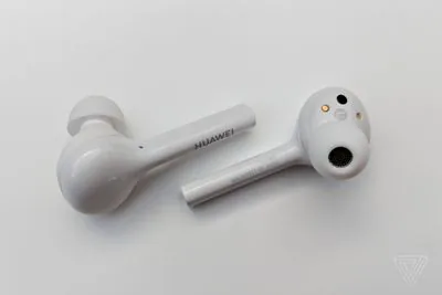 Huawei FreeBuds sao chép Apple AirPods, gấp đôi thời lượng pin