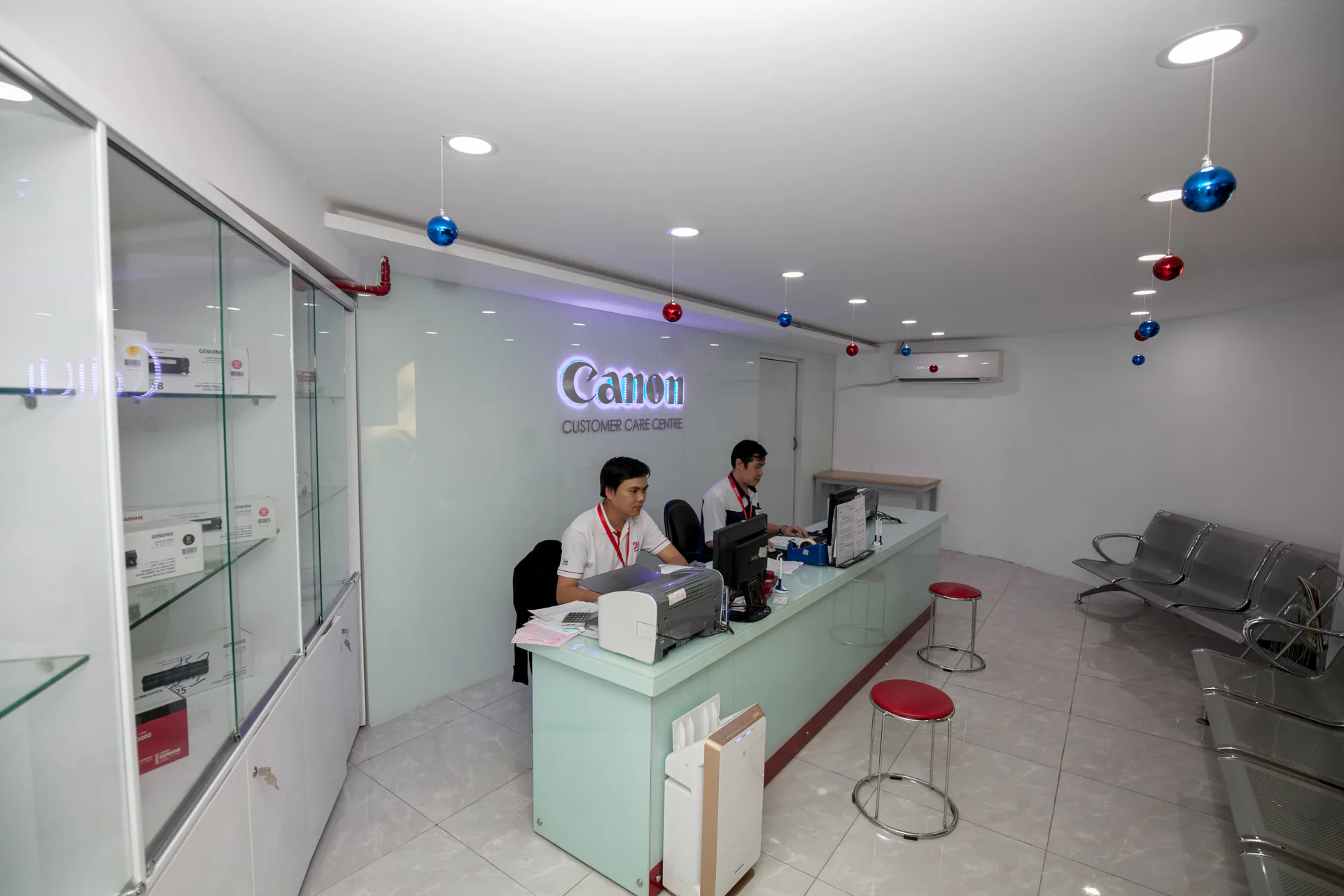 Canon cam kết chất lượng dịch vụ tại Việt Nam với Trung tâm Sửa chữa và Bảo hành chính hãng 2 triệu USD