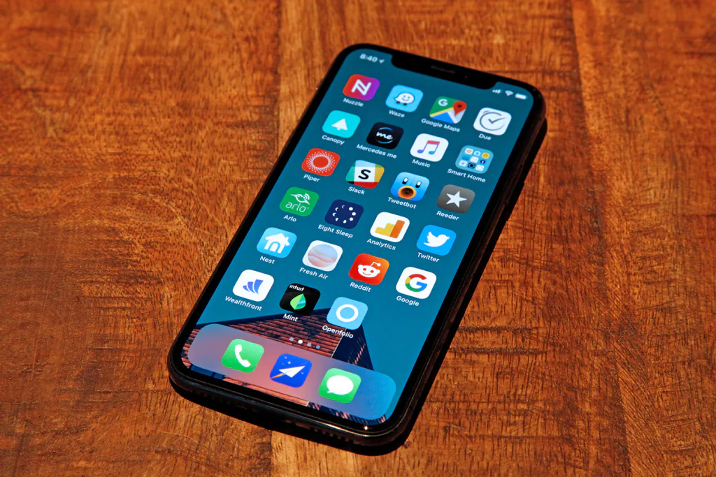LG không thể đáp ứng nhu cầu của Apple về màn hình OLED cho iPhone