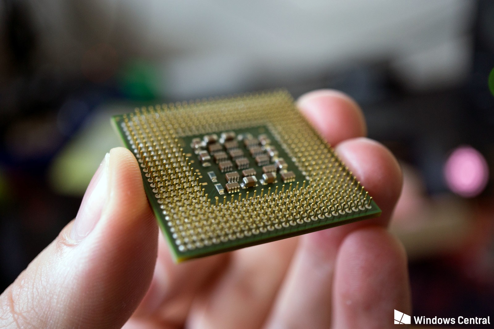 Những thứ cần trang bị thêm khi mua máy tính siêu nhỏ Intel N.U.C