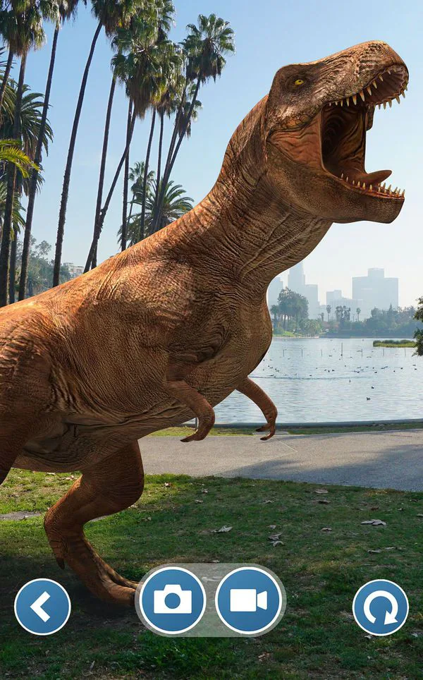Săn bắt khủng long với tựa game Jurassic World Alive