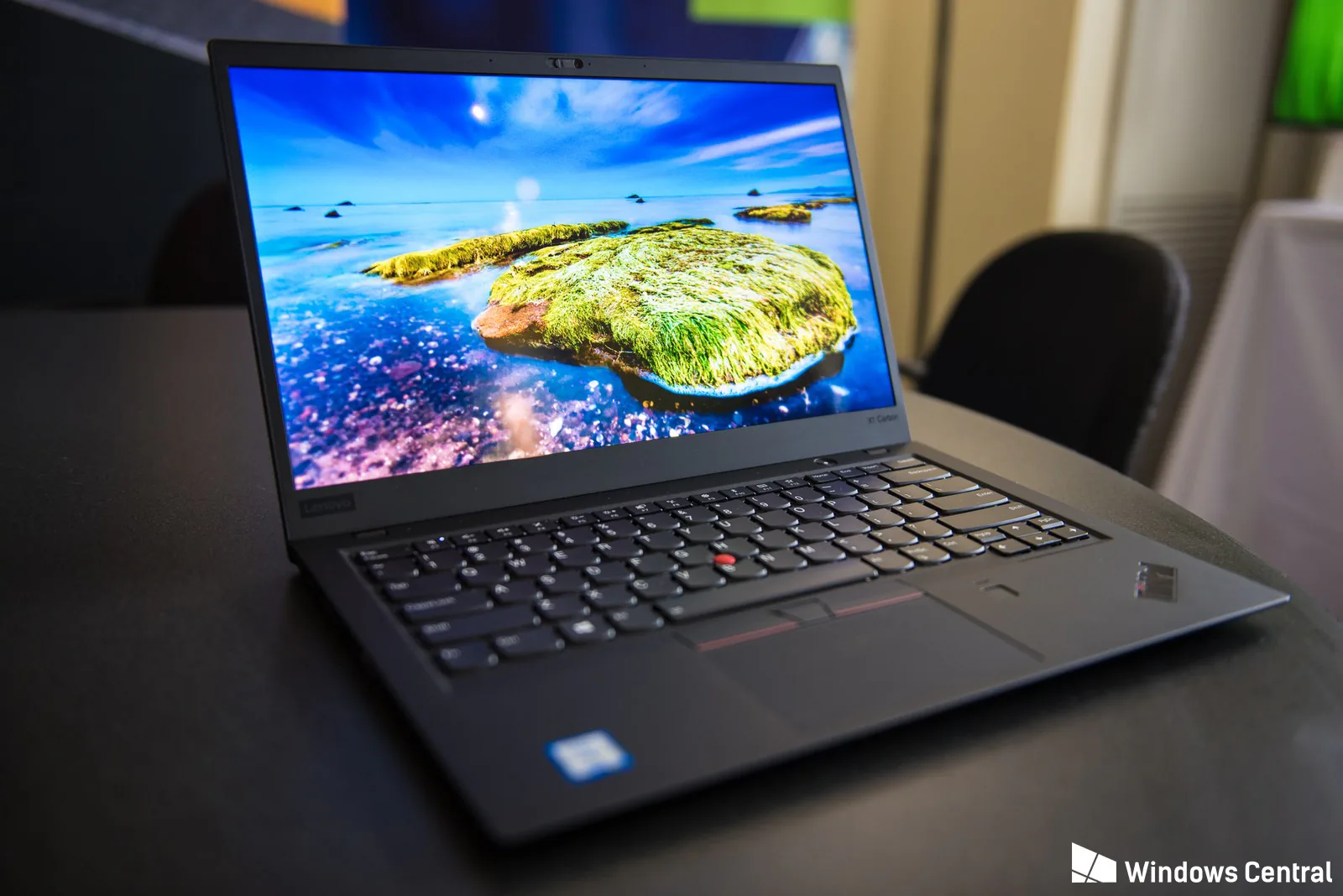 Đây là 6 chiếc laptop tuyệt vời và nhỏ gọn có tích hợp mạng không dây LTE