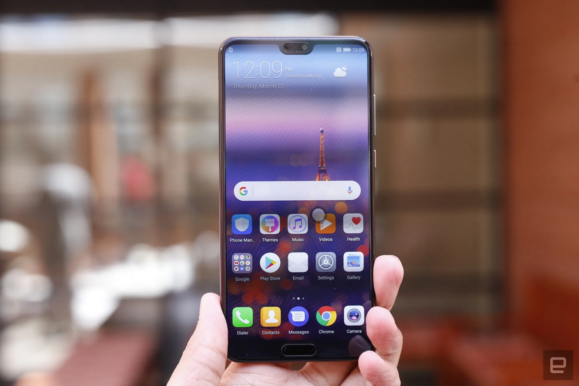 Trên tay bộ đôi P20 và P20 Pro: 3 camera mặt sau, độ phân giải lên đến 40MP, ISO 102.400, tích hợp AI