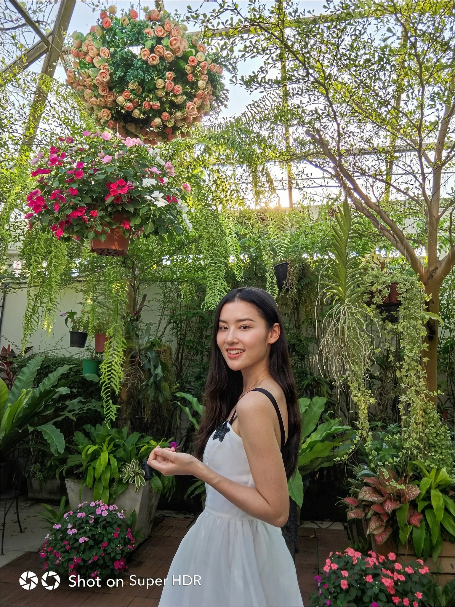 Chế độ "Super HDR" của Vivo sử dụng AI để chụp ảnh đẹp hơn