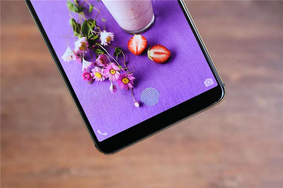 Xu hướng “tai thỏ” trên smartphone: Thiết kế tranh cãi nhưng trải nghiệm thực sự tốt