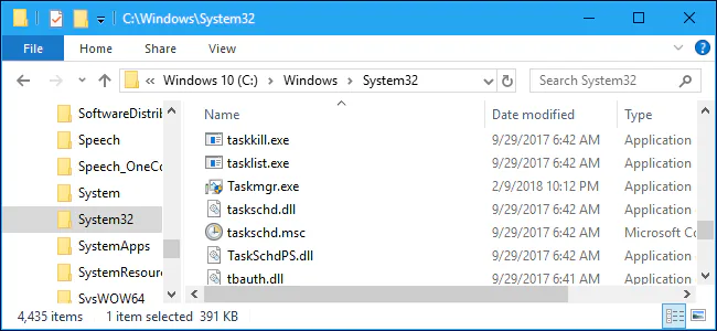 Thư mục System32 là gì? Tại sao bạn không nên xóa nó? 